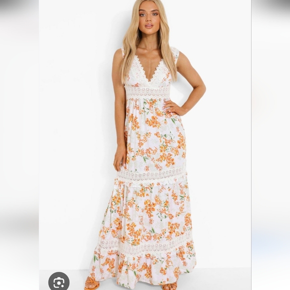Dresses & Skirts - Floral and Lace Romantic Feminine Boho Open Back maxi dress